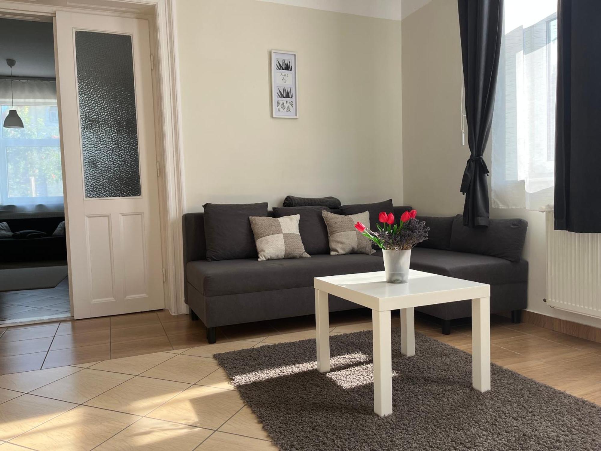 Idill Apartmanhaz B&B Tiszafured Ngoại thất bức ảnh